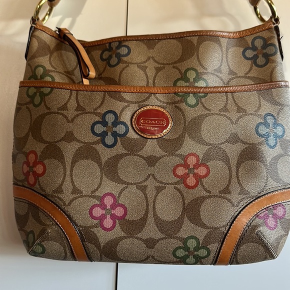 COACH Peyton Signature Clover Hobo/Crossbody bag - Picture 2 of 15